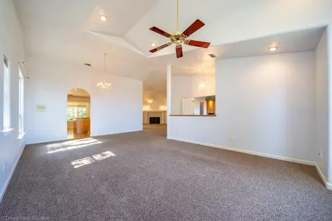 2292 Wicklow St, Redding, CA 96001 photo 5