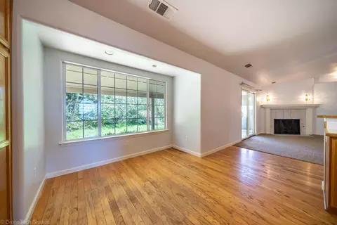 2292 Wicklow St, Redding, CA 96001 photo 11