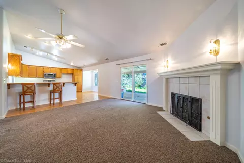 2292 Wicklow St, Redding, CA 96001 photo 7