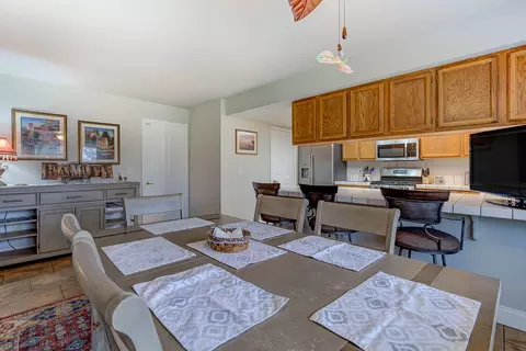 2223 Candlewood Dr, Redding, CA 96003 photo 8