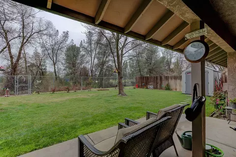 2223 Candlewood Dr, Redding, CA 96003 photo 20
