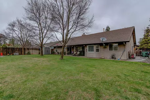 2223 Candlewood Dr, Redding, CA 96003 photo 22