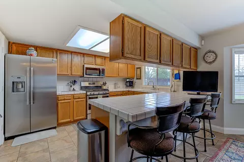2223 Candlewood Dr, Redding, CA 96003 photo 11