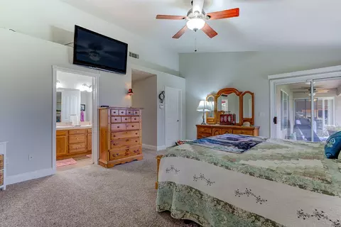 2223 Candlewood Dr, Redding, CA 96003 photo 19