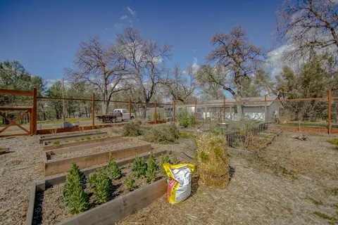 21164 El Toro Ln, Redding, CA 96003 photo 5