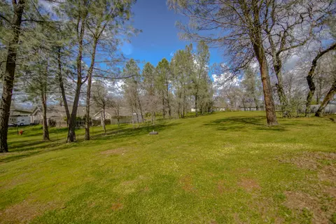 21164 El Toro Ln, Redding, CA 96003 photo 8