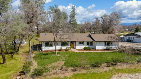 21164 El Toro Ln, Redding, CA 96003 photo 2