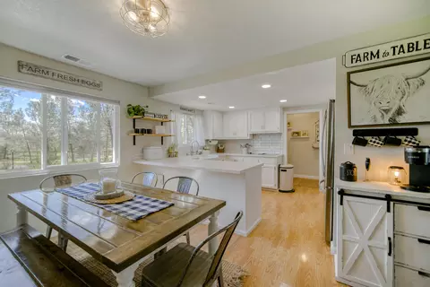 21164 El Toro Ln, Redding, CA 96003 photo 16