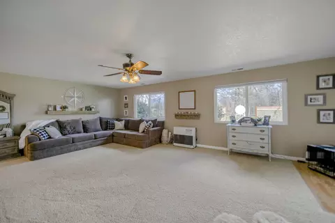 21164 El Toro Ln, Redding, CA 96003 photo 14