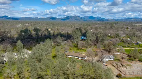 21164 El Toro Ln, Redding, CA 96003 photo 34