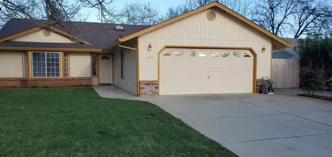 1461 Kingston Ct, Redding, CA 96003 photo 1