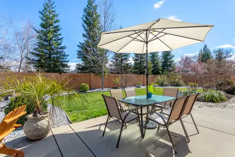 7691 Platinum Way, Redding, CA 96001 photo 26