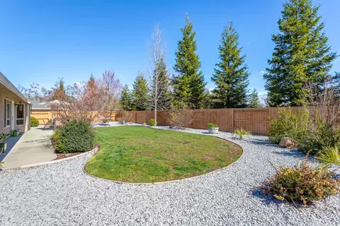 7691 Platinum Way, Redding, CA 96001 photo 27