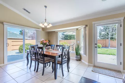 7691 Platinum Way, Redding, CA 96001 photo 13