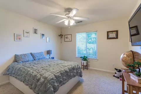 7691 Platinum Way, Redding, CA 96001 photo 21
