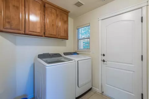 7691 Platinum Way, Redding, CA 96001 photo 23