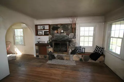 1570 Fig Ave, Redding, CA 96001 photo 3