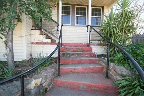 1570 Fig Ave, Redding, CA 96001 photo 4