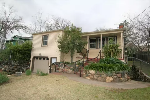 1570 Fig Ave, Redding, CA 96001 photo 2