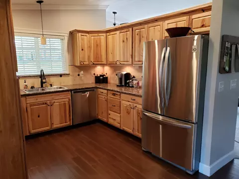 135 Danbury Dr, Redding, CA 96003 photo 10