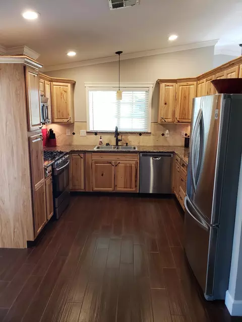 135 Danbury Dr, Redding, CA 96003 photo 9