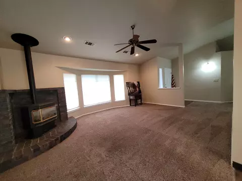 3445 Oak Haven Ct, Redding, CA 96002 photo 5