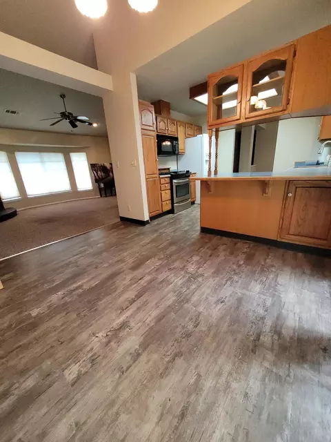 3445 Oak Haven Ct, Redding, CA 96002 photo 8