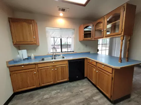 3445 Oak Haven Ct, Redding, CA 96002 photo 9