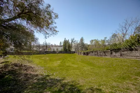 19135 Isles Ct, Redding, CA 96003 photo 52