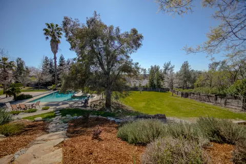 19135 Isles Ct, Redding, CA 96003 photo 40