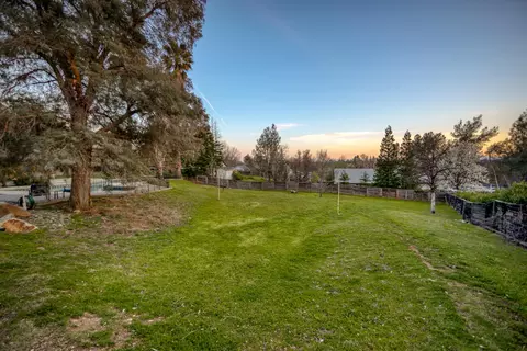19135 Isles Ct, Redding, CA 96003 photo 51