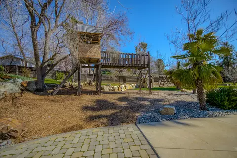 19135 Isles Ct, Redding, CA 96003 photo 45
