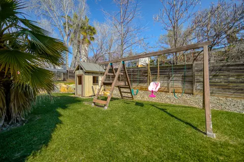19135 Isles Ct, Redding, CA 96003 photo 47