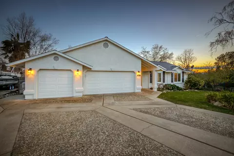 19135 Isles Ct, Redding, CA 96003 photo 4