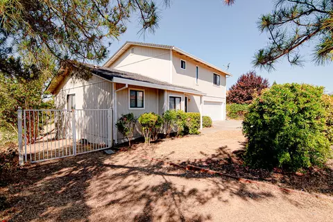3323 Golden Heights Dr, Redding, CA 96003 photo 64
