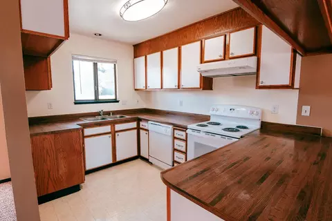 3323 Golden Heights Dr, Redding, CA 96003 photo 10