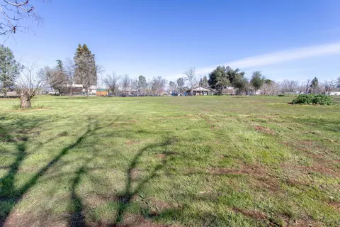 6945 Skyway St, Redding, CA 96002 photo 22