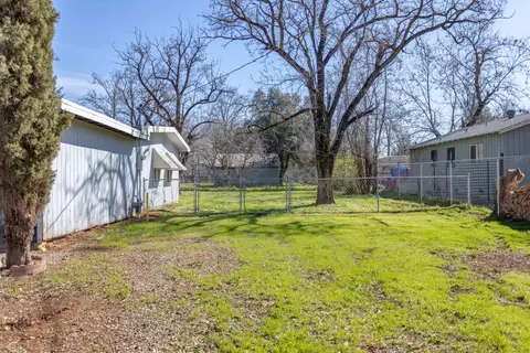6945 Skyway St, Redding, CA 96002 photo 12
