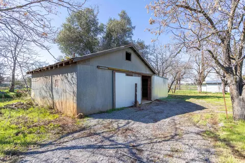 6945 Skyway St, Redding, CA 96002 photo 23