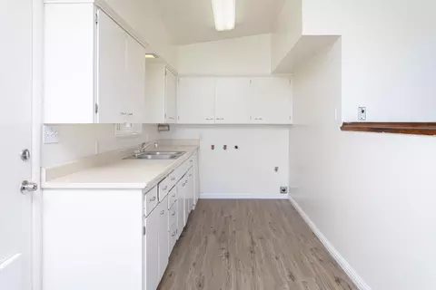 6945 Skyway St, Redding, CA 96002 photo 7