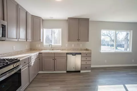 18564 Old Oasis Rd, Redding, CA 96003 photo 2