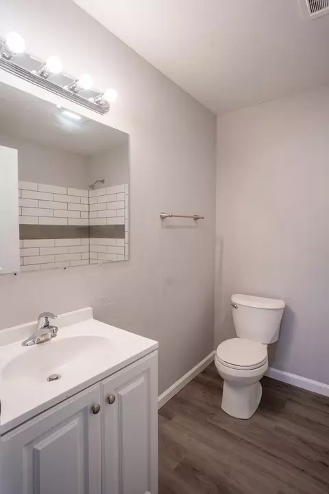 18564 Old Oasis Rd, Redding, CA 96003 photo 10