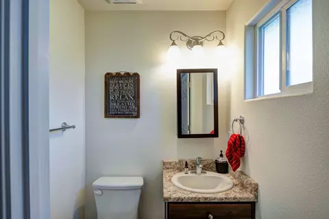 2419 Oxford Rd, Redding, CA 96002 photo 12