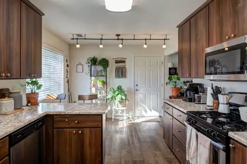 2419 Oxford Rd, Redding, CA 96002 photo 5