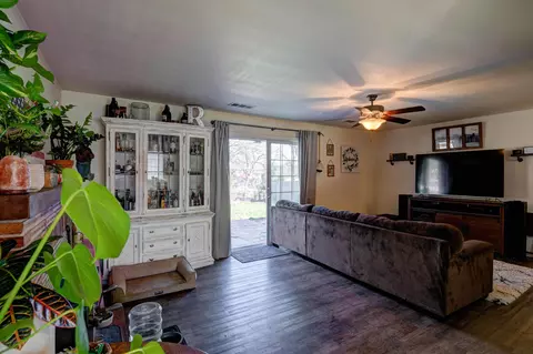 2419 Oxford Rd, Redding, CA 96002 photo 8
