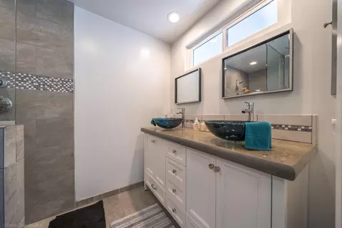 6868 Tucker Ln, Redding, CA 96002 photo 13