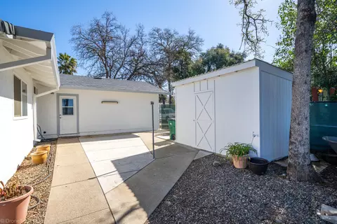 6868 Tucker Ln, Redding, CA 96002 photo 21