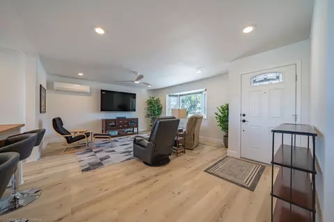 6868 Tucker Ln, Redding, CA 96002 photo 4