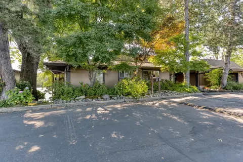139 Village Dr, Redding, CA 96001 photo 38