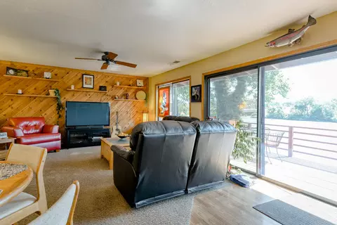139 Village Dr, Redding, CA 96001 photo 8